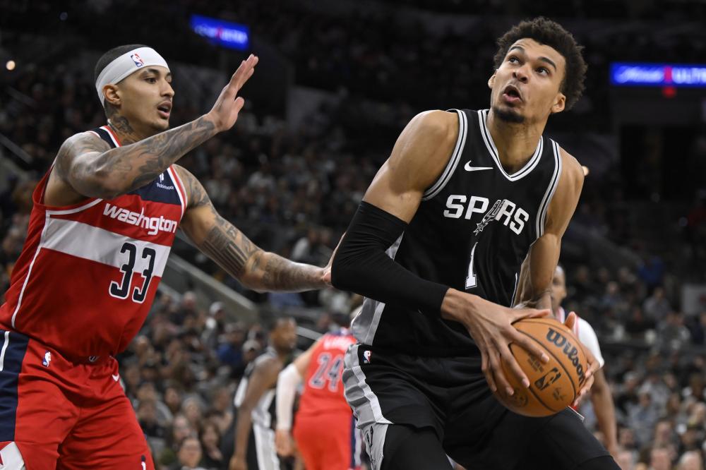 更多悬念和 更多悬念和